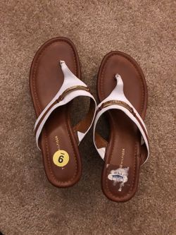 Tommy Hilfiger wedges size 9