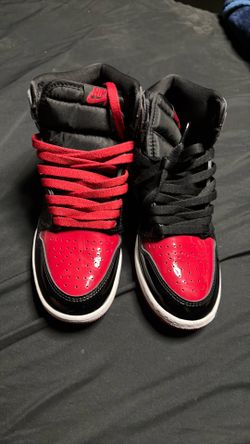 Jordan 1 bred friends and family