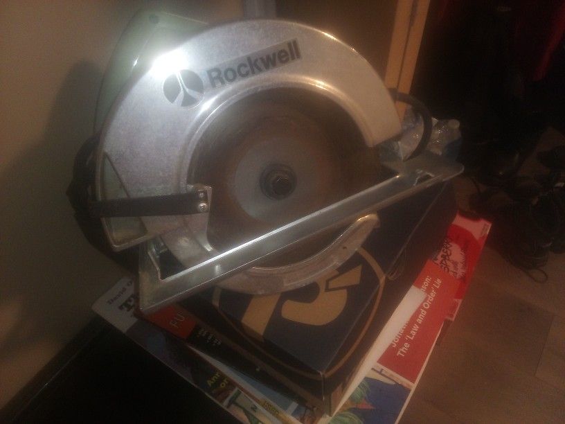 Circular Saw For Sale !!!