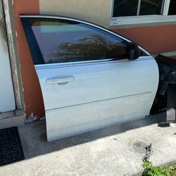 Passenger door Chevy malibu 2010