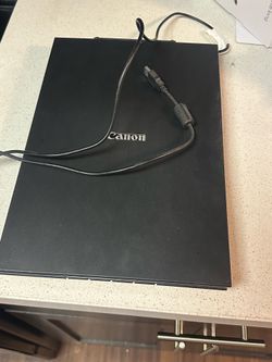 Canon CanoScan LiDE 300 Slim Color Image Scanner - Great Condition