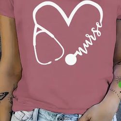 Comfy Nurse Print T-Shirt - Easy-Care, Breathable Summer Casual Top with Short Sleeves 