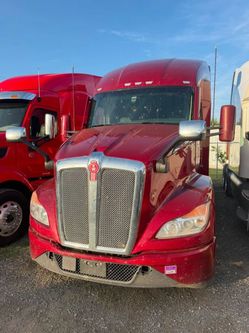 2023 Kenworth T-680