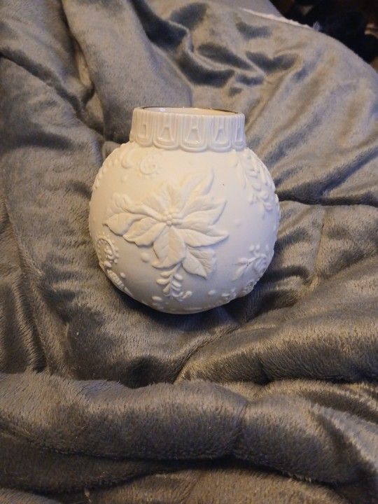 Lenox Tealight Flower Holiday Decor