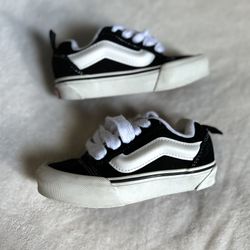 11C Vans