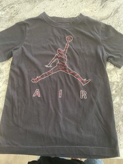 Jordan T-shirt Youth Size Medium