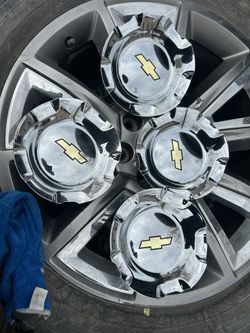 Chevy LTZ Wheel Center Caps Chrome
