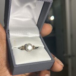 Wedding/engagement Ring 