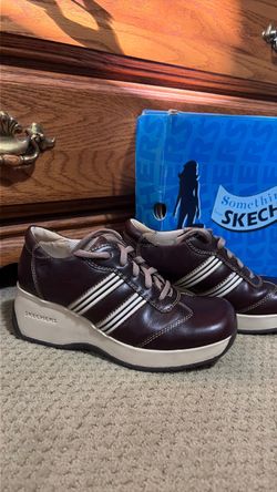 Sketchers size 8