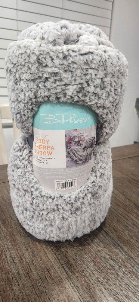 Sherpa Throw