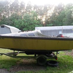 19 80 Mirage 20 Ft Yacht Club Racing Sailboat