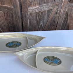 Vintage Divided Melamine Serving Trays – Set of 2 – Retro Leaf/Boat Shape 