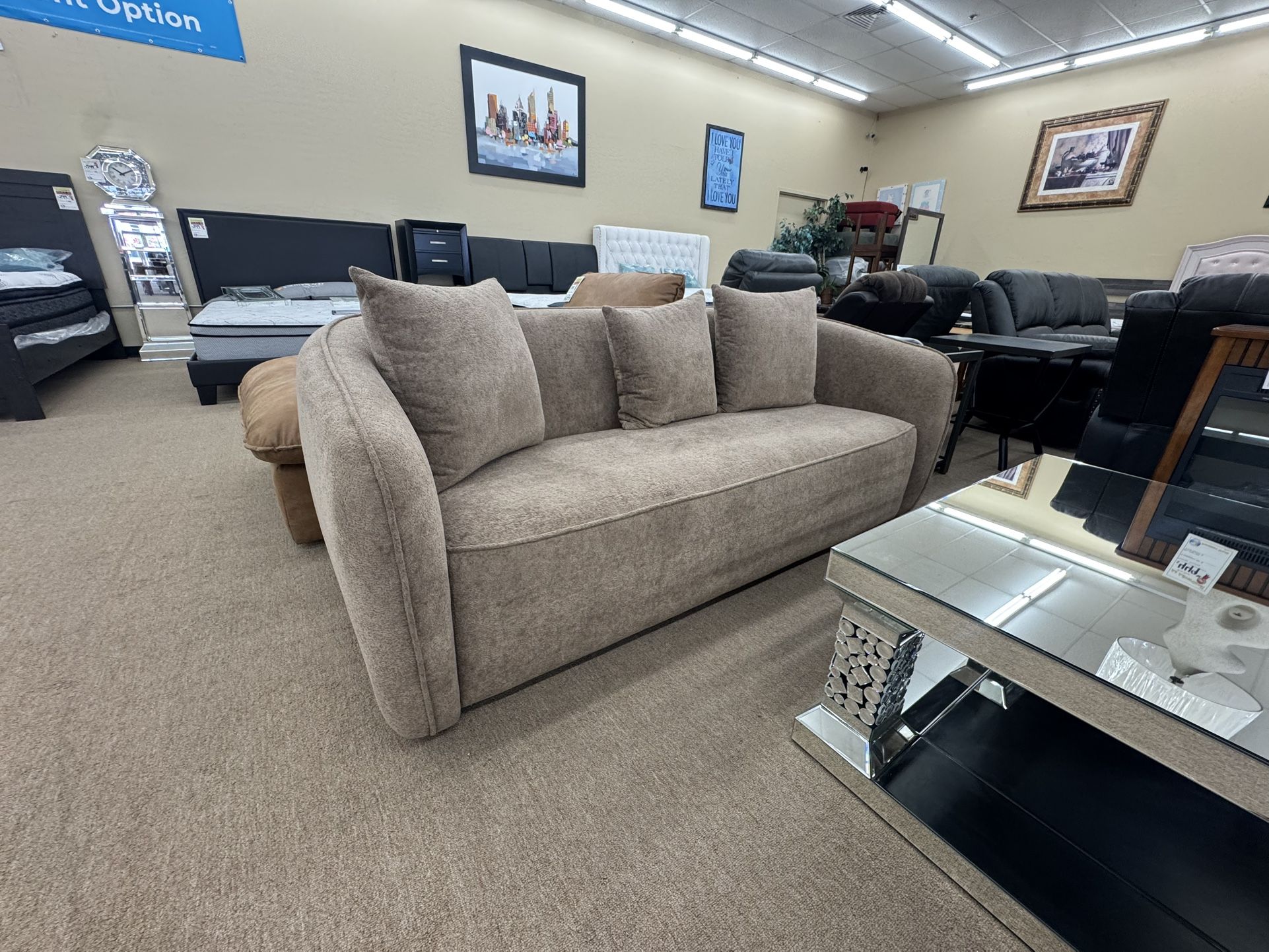 Kolvere Sofa And Loveseat