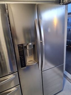 LG refrigerator Side By Side.. works Well 💪 ..ready tested 💡