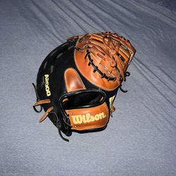Wilson A2000 1st base glove Size 12.5