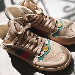 Women’s shoes 23.5