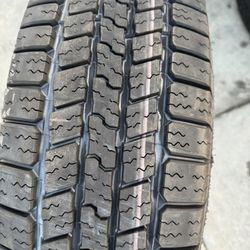 (1) GODYEAR WRANGLER 265/70/17 NEW TIRE