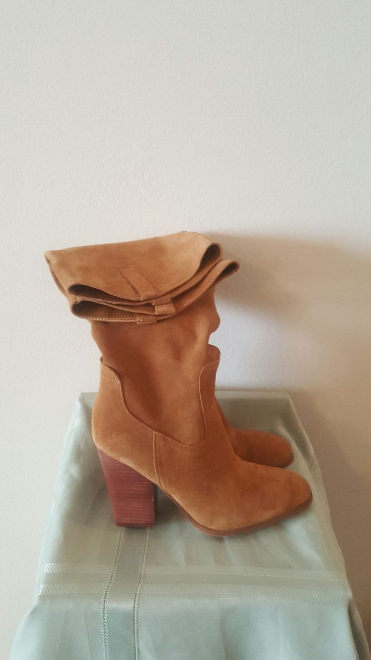 Crown Vintage Natural Suede Dress Boots