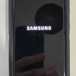 Samsung Galaxy S20 128gb 5G UNLOCKED +  512gb SD + 2 Cases