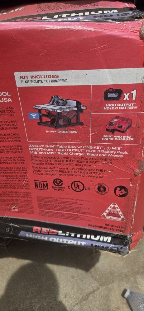Milwaukee 81/4" Table Saw Kit