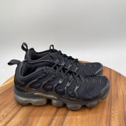 Vapor max pluses size 8.5