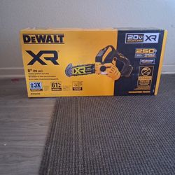 Dewalt 8in Chainsaw 20v Max XR