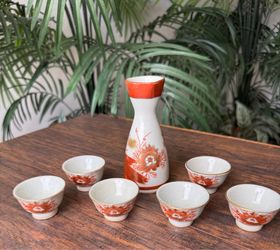 Vintage Japanese Kutani Sake Set - Hand-Painted 7-Piece Set