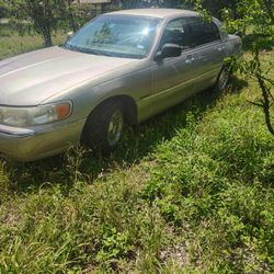 1999 Lincoln Town Car