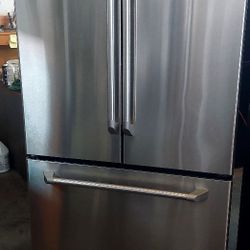 Ge C Depth Fridge