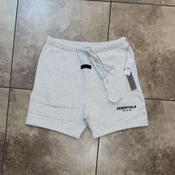 Fear of God Essentials Sweatshort Light Oatmeal Size Medium