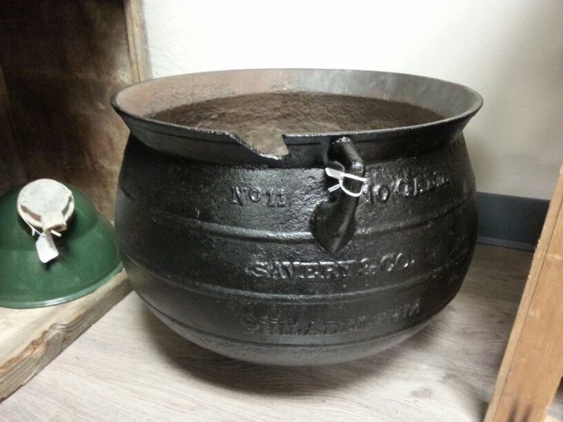 Antique 10 gallon cast iron cauldron