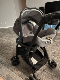 Chicco Infant Car Seat- Base and Stroller