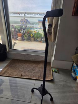 Black Sturdy Quad cane 5' to 6'Heavy duty