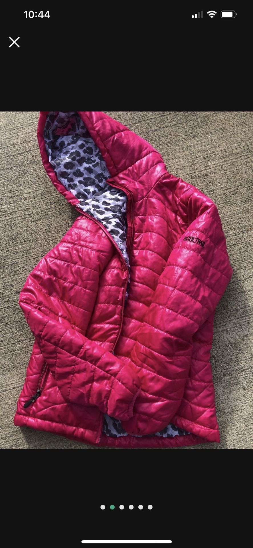 Hot pink color jacket for girls size 14-16 years great condition and perfect for winter