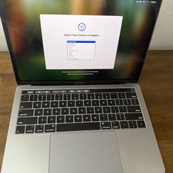 MackBook Pro (13-inch, 2019, Two Thunderbolt 3 ports)