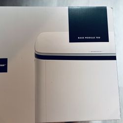 BOSE Bass Module 700 (Arctic White) Subwoofer For Home Theater NIB