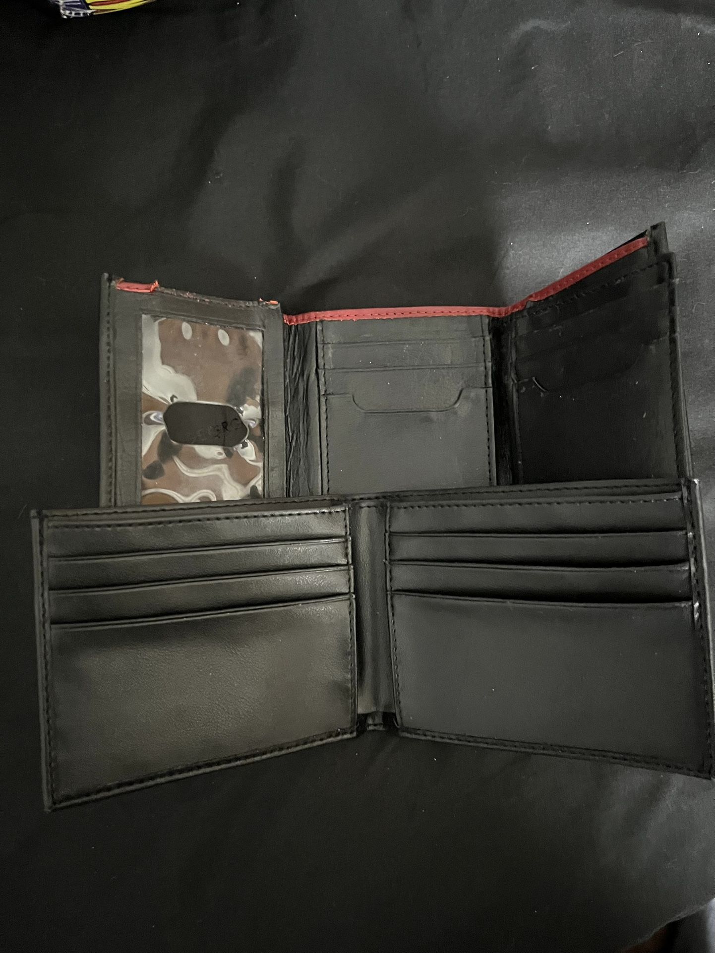 2 Wallets 