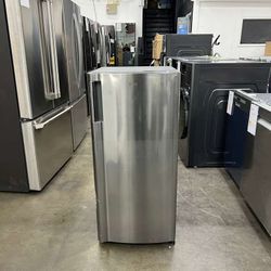 🔥BLACK FRIDAY SALE! LG 6 cubic mini refrigerator in stainless steel 