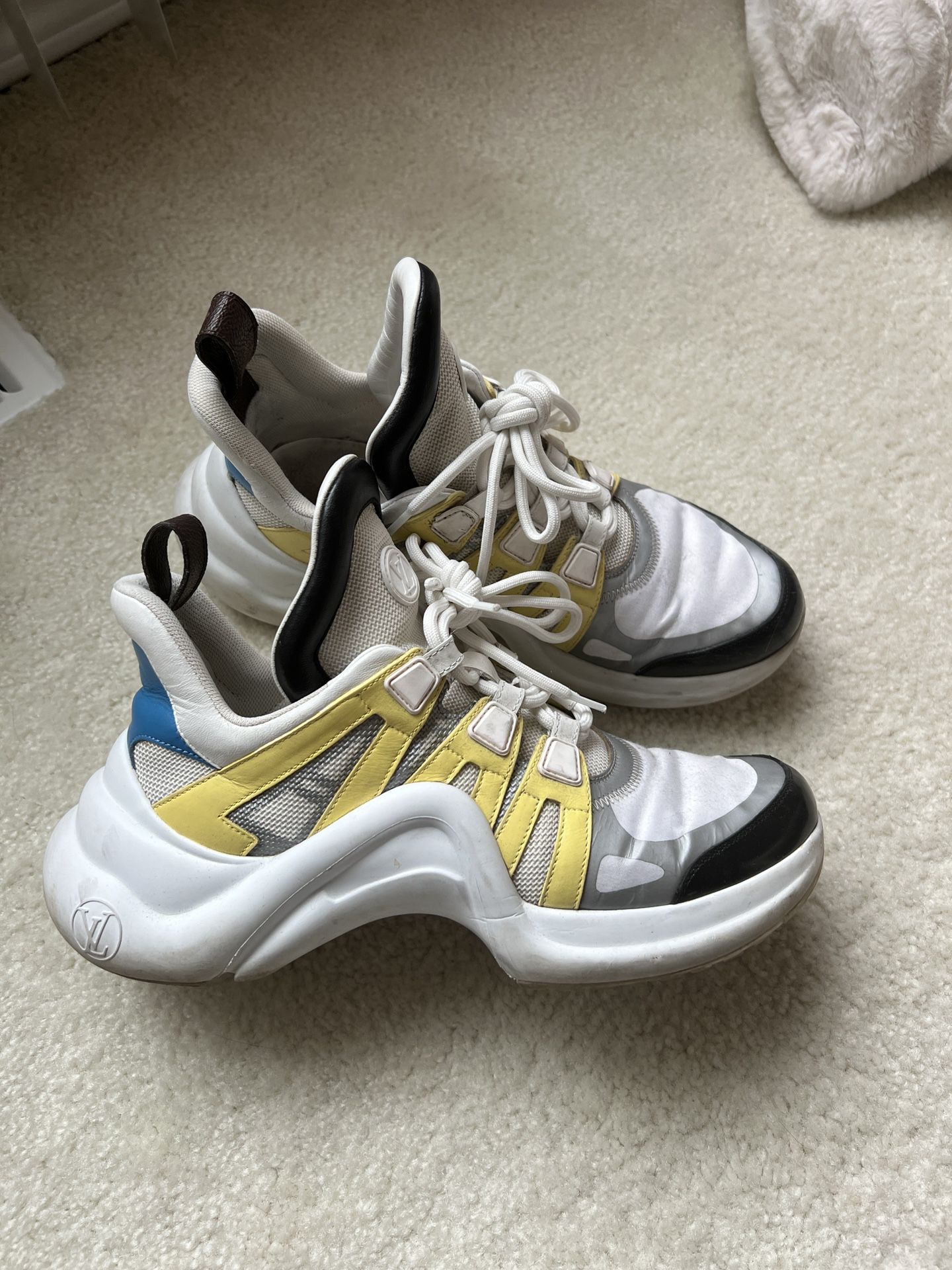 How To Style Louis Vuitton Archlight Sneakers 