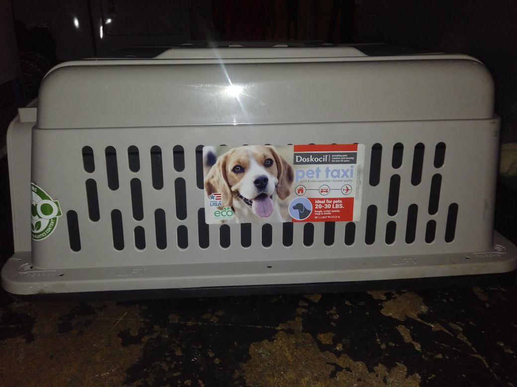 Dog Kennel PET TAXI BRAND NEW