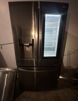 LG French Door Fridge w/ InstaView + Ice/Water – Black Stainless