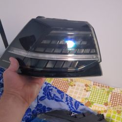 Mk 7-7.5  VW Golf Headlights And Taillights 