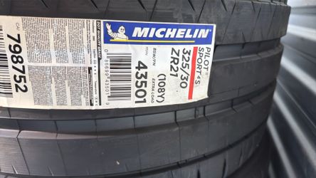 Brand new set of michelins pilot sport 4s