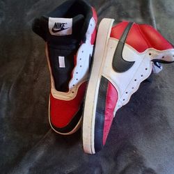 Jordan 1's