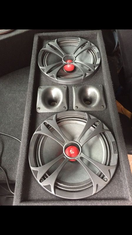 Chuchero two 10s and two loud tweeters wire included