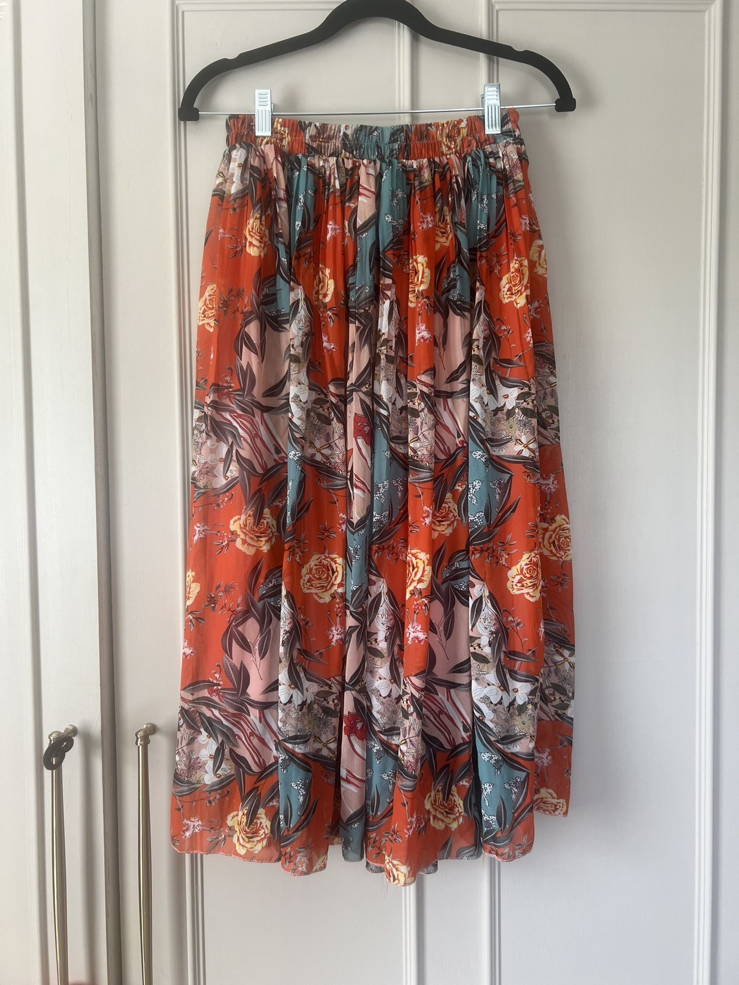 Skirt Size:M New