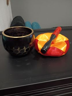 Singing bowl