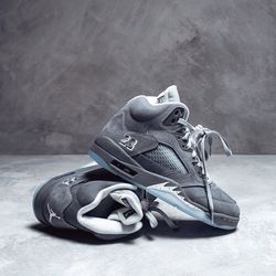 Nike Jordan 5 Retro Wolf Grey Size 10 DS