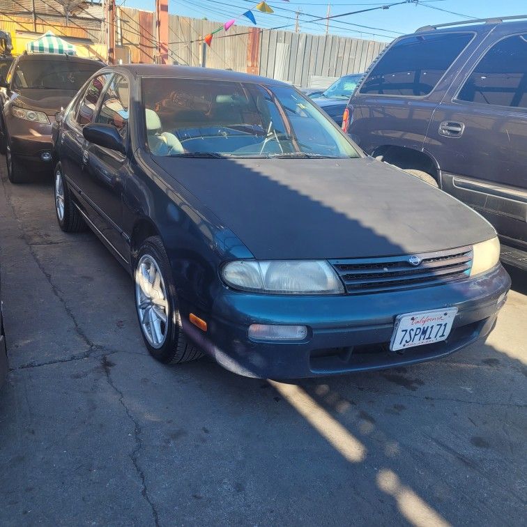 1995 Nissan Altima