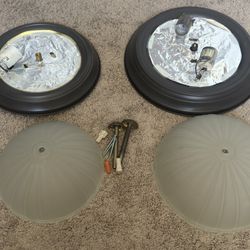 2 ceiling Lights 